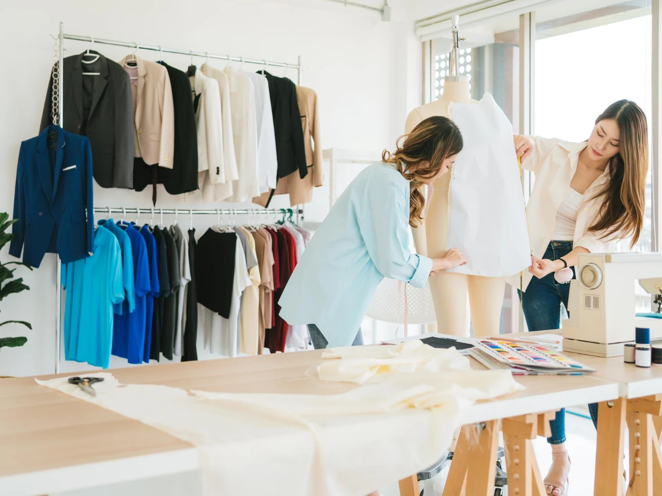 FoxConnect Fashion & Clothing Boutiques Booking