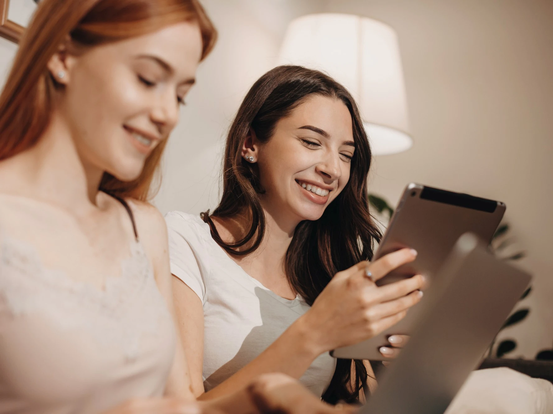 Artist Portfolio & Booking